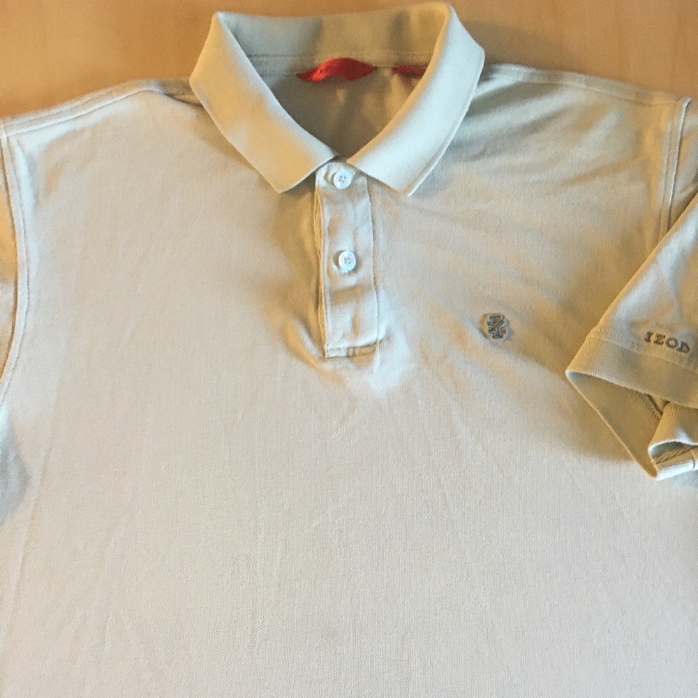 EUC Izod polo shirt, beautiful light green color